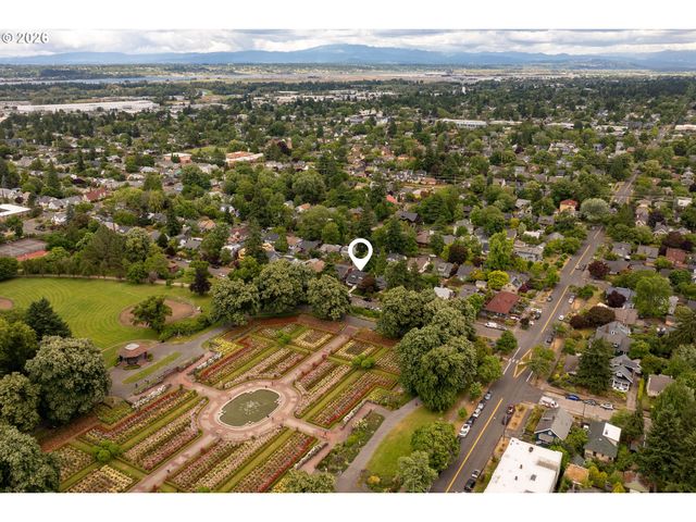 6114 N KERBY Ave, Portland, OR 97217