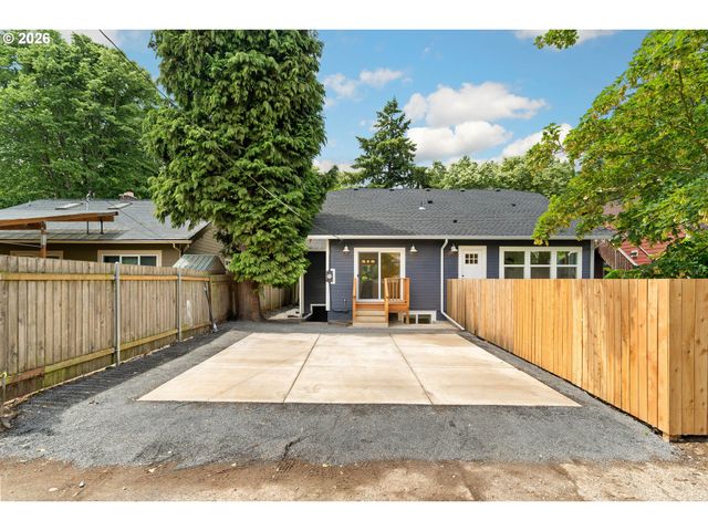 6114 N KERBY Ave, Portland, OR 97217