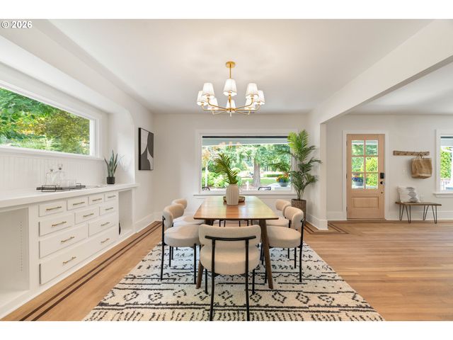 6114 N KERBY Ave, Portland, OR 97217