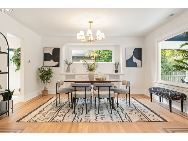 6114 N KERBY Ave, Portland, OR 97217