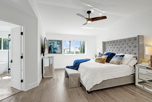 6800 Via Regina, Boca Raton, FL 33433