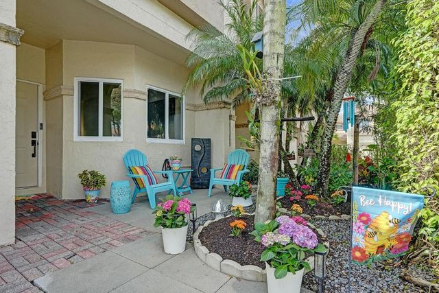 6800 Via Regina, Boca Raton, FL 33433