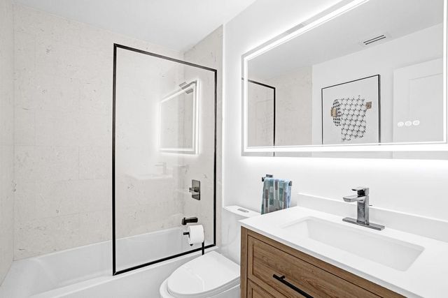 6800 Via Regina, Boca Raton, FL 33433