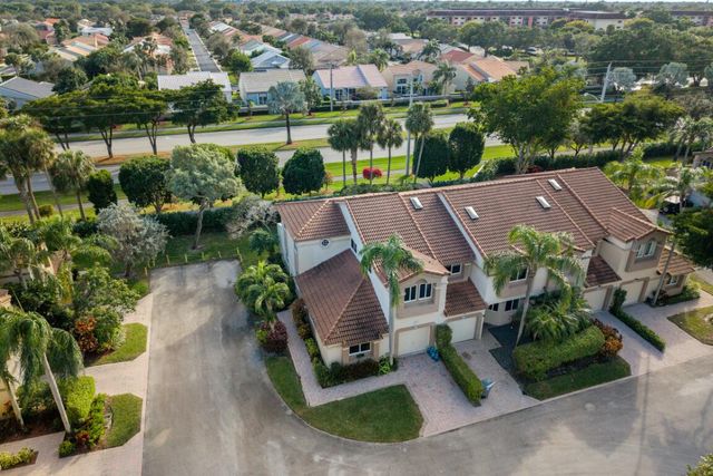 6800 Via Regina, Boca Raton, FL 33433