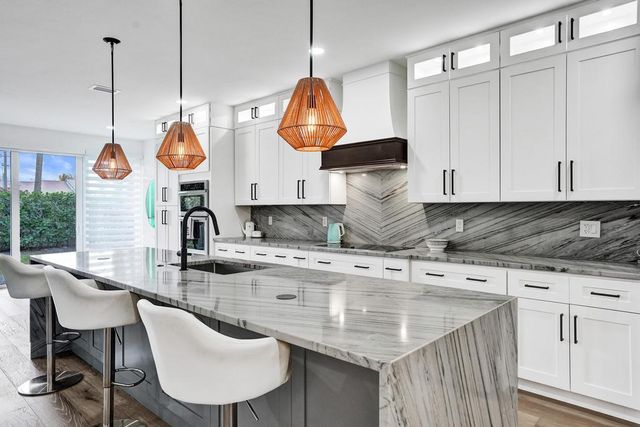 6800 Via Regina, Boca Raton, FL 33433