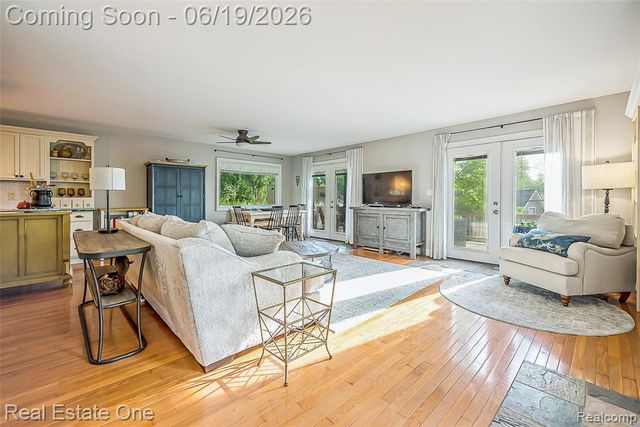 11459 Patterson Lake Drive, Pinckney, MI 48169