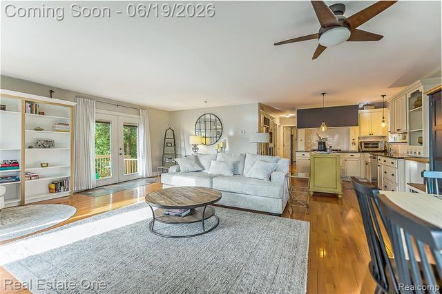 11459 Patterson Lake Drive, Pinckney, MI 48169