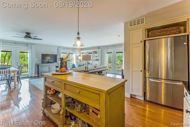 11459 Patterson Lake Drive, Pinckney, MI 48169