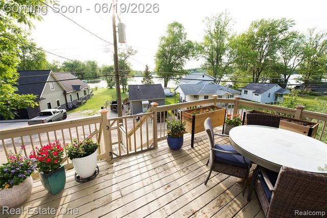 11459 Patterson Lake Drive, Pinckney, MI 48169