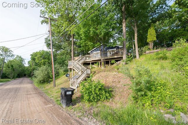 11459 Patterson Lake Drive, Pinckney, MI 48169