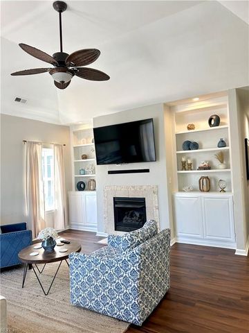 400 Coastal Walk Pl Apt 206, Virginia Beach, VA 23451