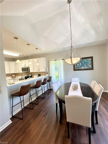 400 Coastal Walk Pl Apt 206, Virginia Beach, VA 23451