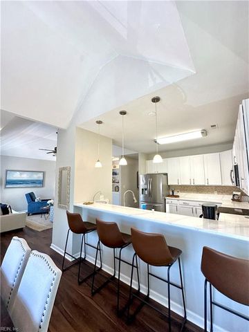 400 Coastal Walk Pl Apt 206, Virginia Beach, VA 23451