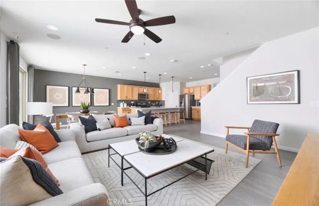 4617 Stratford Place, Perris, CA 92571