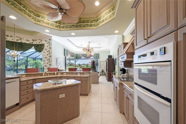 3022 Gainesborough CT, Naples, FL 34105