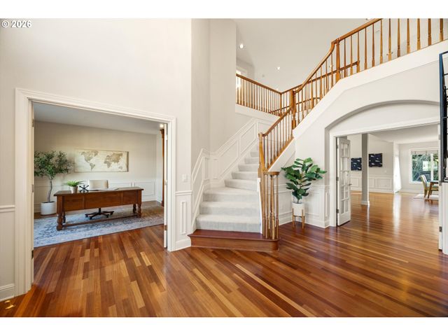 12490 Nw WAKER Dr, Portland, OR 97229