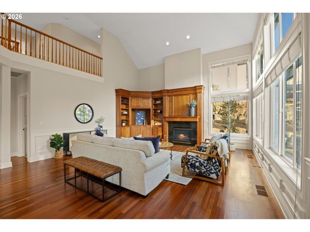 12490 Nw WAKER Dr, Portland, OR 97229