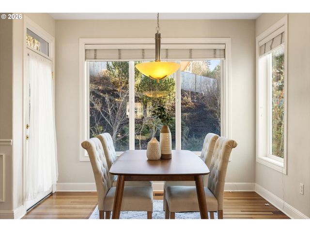 12490 Nw WAKER Dr, Portland, OR 97229