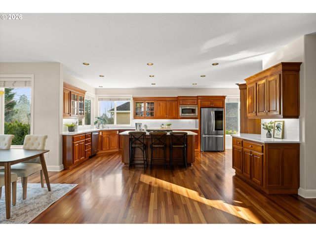 12490 Nw WAKER Dr, Portland, OR 97229