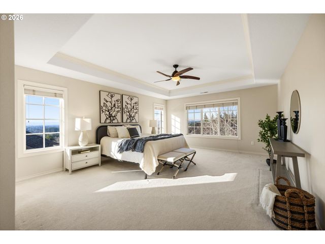 12490 Nw WAKER Dr, Portland, OR 97229