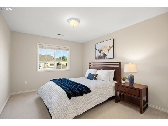 12490 Nw WAKER Dr, Portland, OR 97229