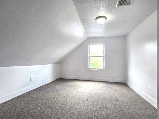 25 Myrtle St 3R, Taunton, MA 02780