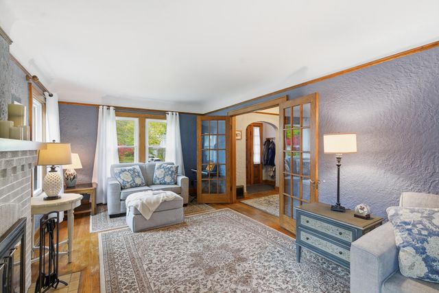 117 Edgemoor Avenue, Kalamazoo, MI 49001