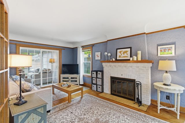 117 Edgemoor Avenue, Kalamazoo, MI 49001