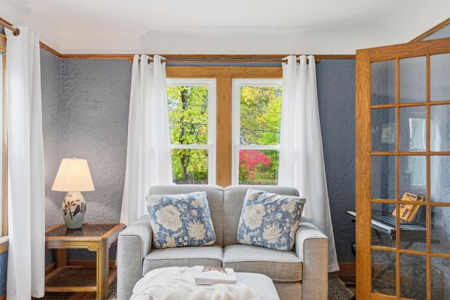 117 Edgemoor Avenue, Kalamazoo, MI 49001