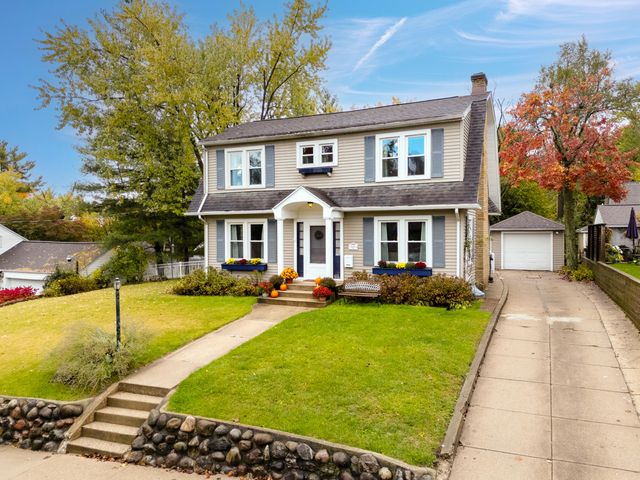 117 Edgemoor Avenue, Kalamazoo, MI 49001