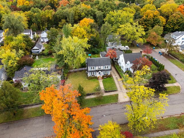 117 Edgemoor Avenue, Kalamazoo, MI 49001