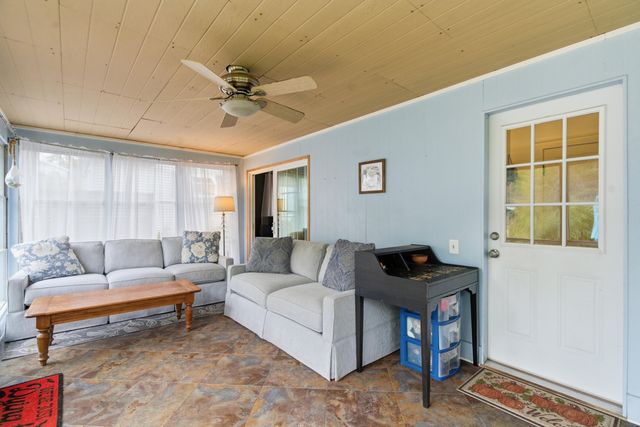 117 Edgemoor Avenue, Kalamazoo, MI 49001