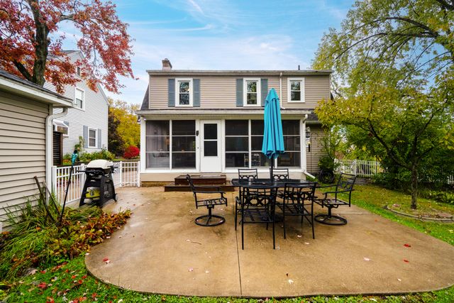 117 Edgemoor Avenue, Kalamazoo, MI 49001