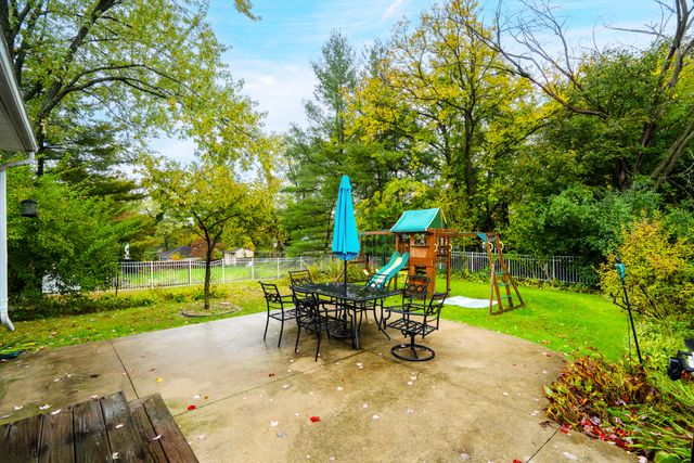 117 Edgemoor Avenue, Kalamazoo, MI 49001