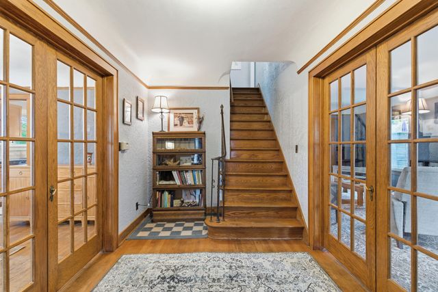 117 Edgemoor Avenue, Kalamazoo, MI 49001