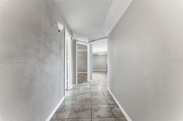 2526 W CORDELIA STREET, Tampa, FL 33607