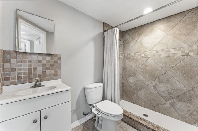 2526 W CORDELIA STREET, Tampa, FL 33607