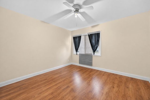 6102 Kit Carson Drive, Hanover Park, IL 60133