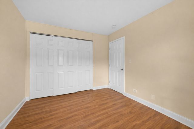 6102 Kit Carson Drive, Hanover Park, IL 60133