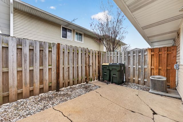 6102 Kit Carson Drive, Hanover Park, IL 60133