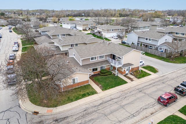 6102 Kit Carson Drive, Hanover Park, IL 60133