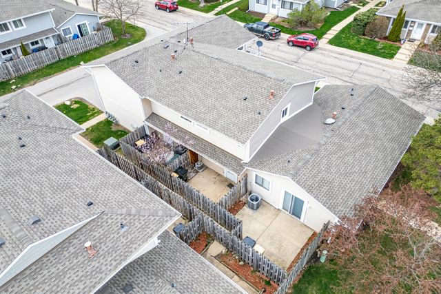 6102 Kit Carson Drive, Hanover Park, IL 60133