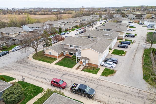 6102 Kit Carson Drive, Hanover Park, IL 60133