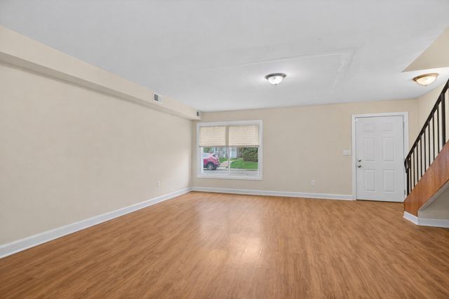 6102 Kit Carson Drive, Hanover Park, IL 60133