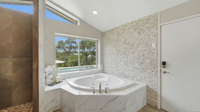 739 ENCINO DR, New Braunfels, TX 78130
