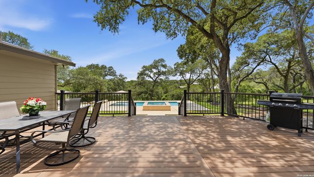 739 ENCINO DR, New Braunfels, TX 78130