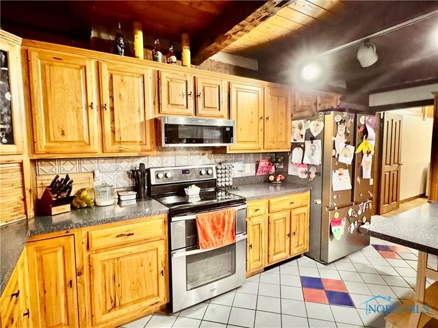 3190 Road 204, Antwerp, OH 45813