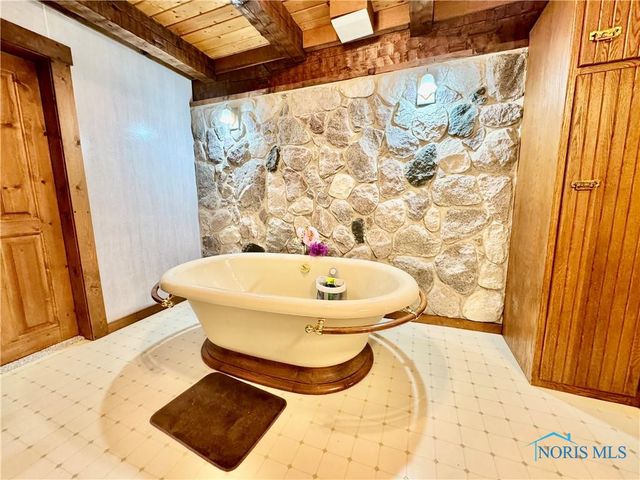 3190 Road 204, Antwerp, OH 45813