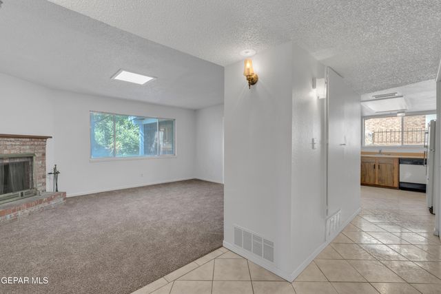 1573 DALE DOUGLAS Drive, El Paso, TX 79936