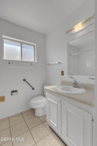 1573 DALE DOUGLAS Drive, El Paso, TX 79936